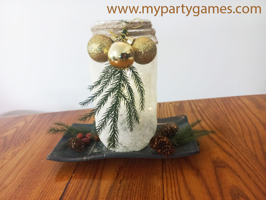 DIY Christmas Snowy Mason Jar Luminary Decoration