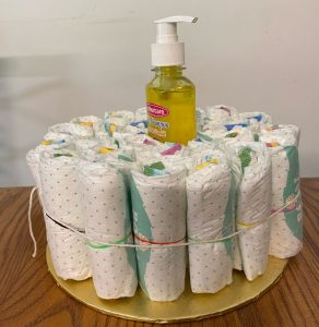 How to make a diaper cake, start making the cake